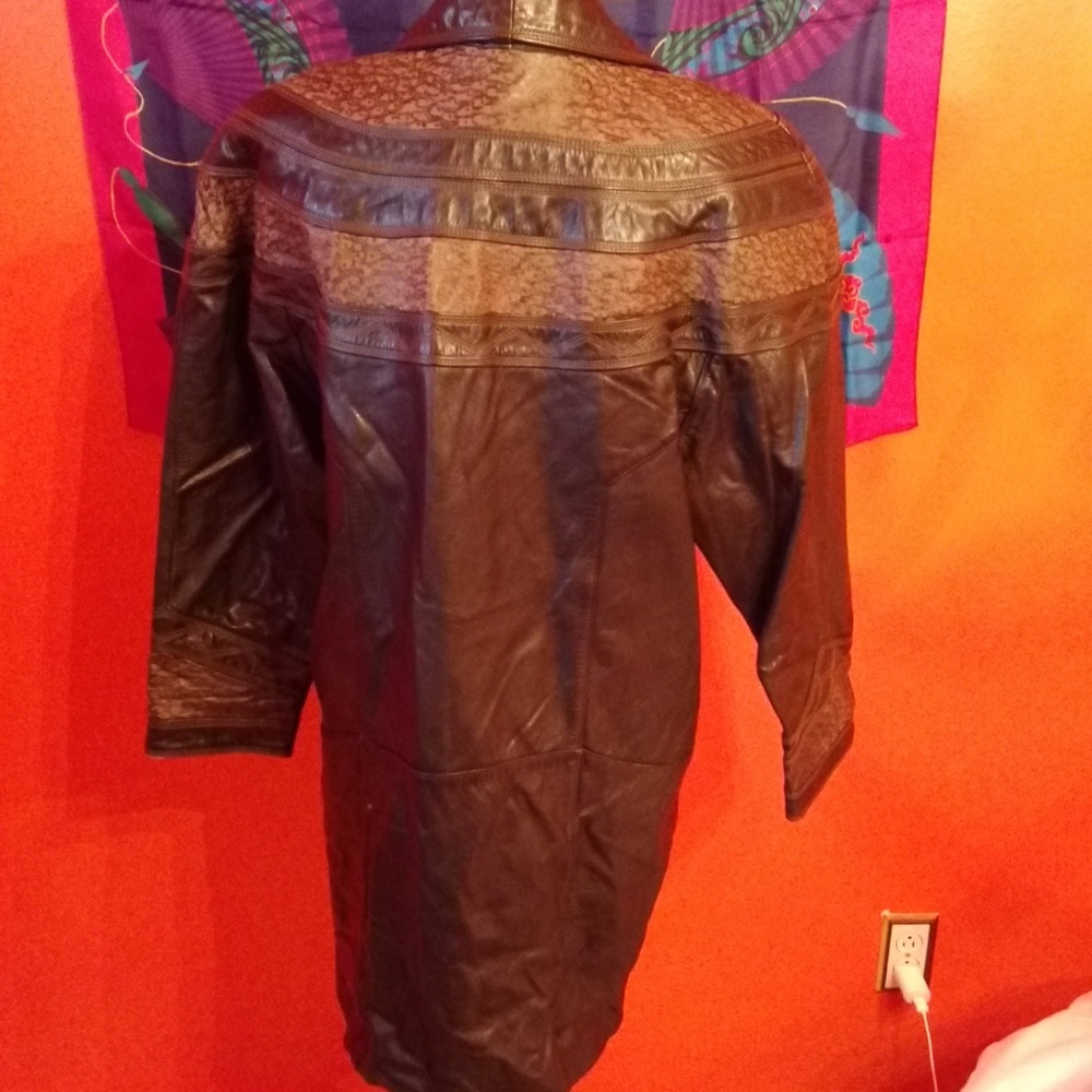 Jacket - Picture 5 of 7